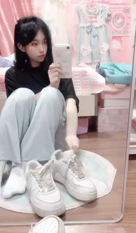 082634vzxha1aw8xw77zz7.webp