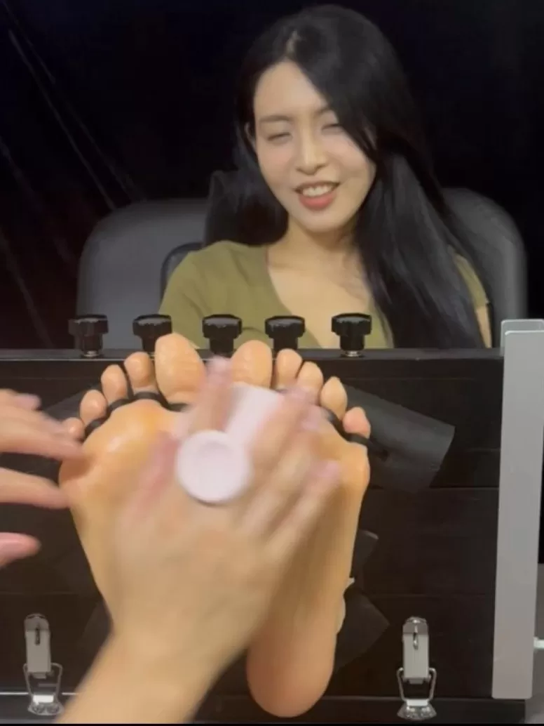 180335amsz4zlmcmlkf4uw.webp