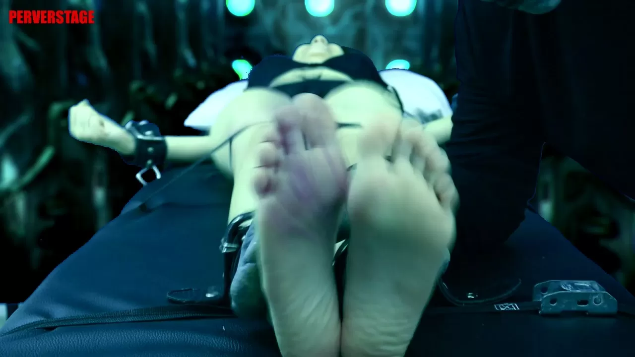 Perverstage - Close Encounters of the Ticklish Kind (Janette)5.webp